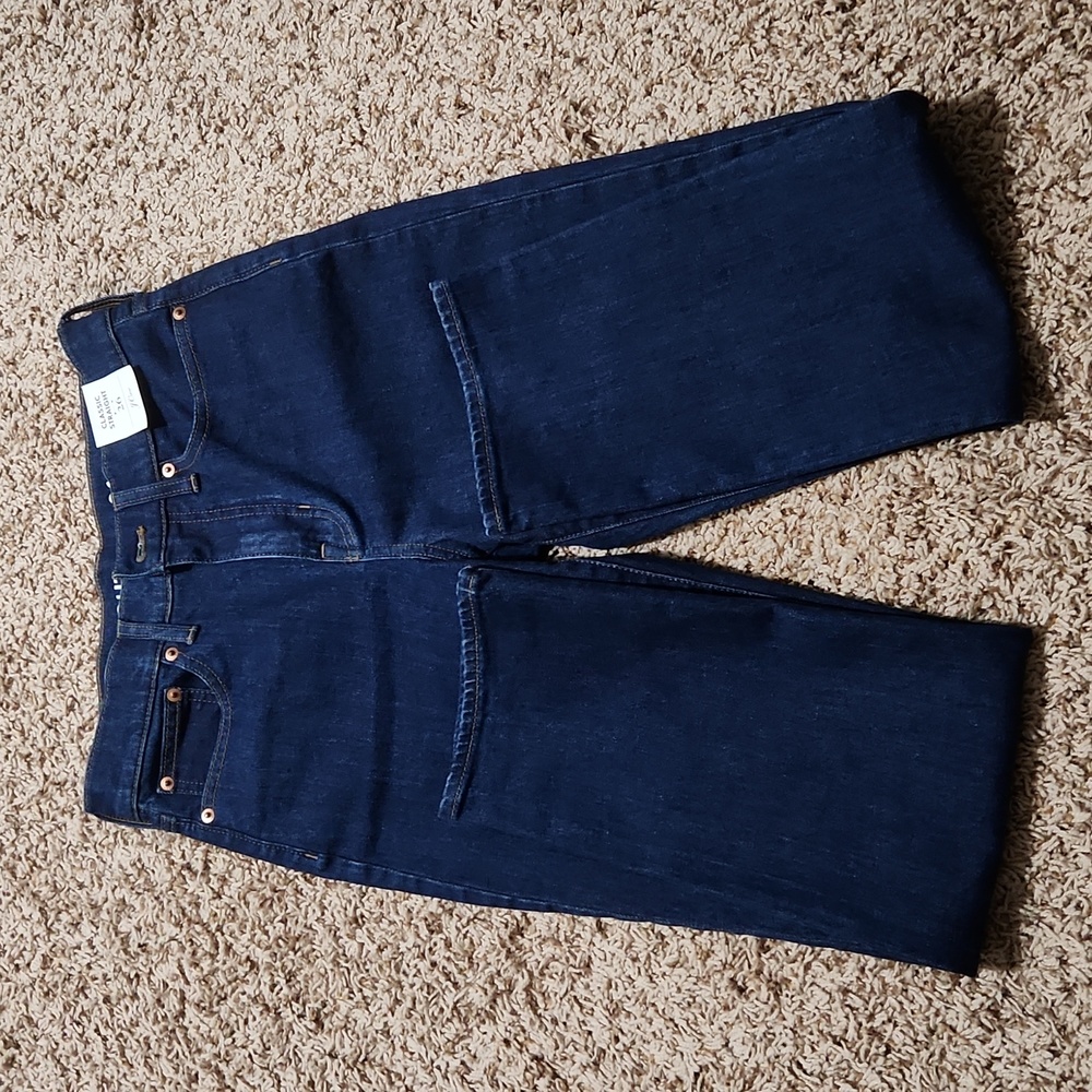 J CREW women classic straight jeans. Size 26